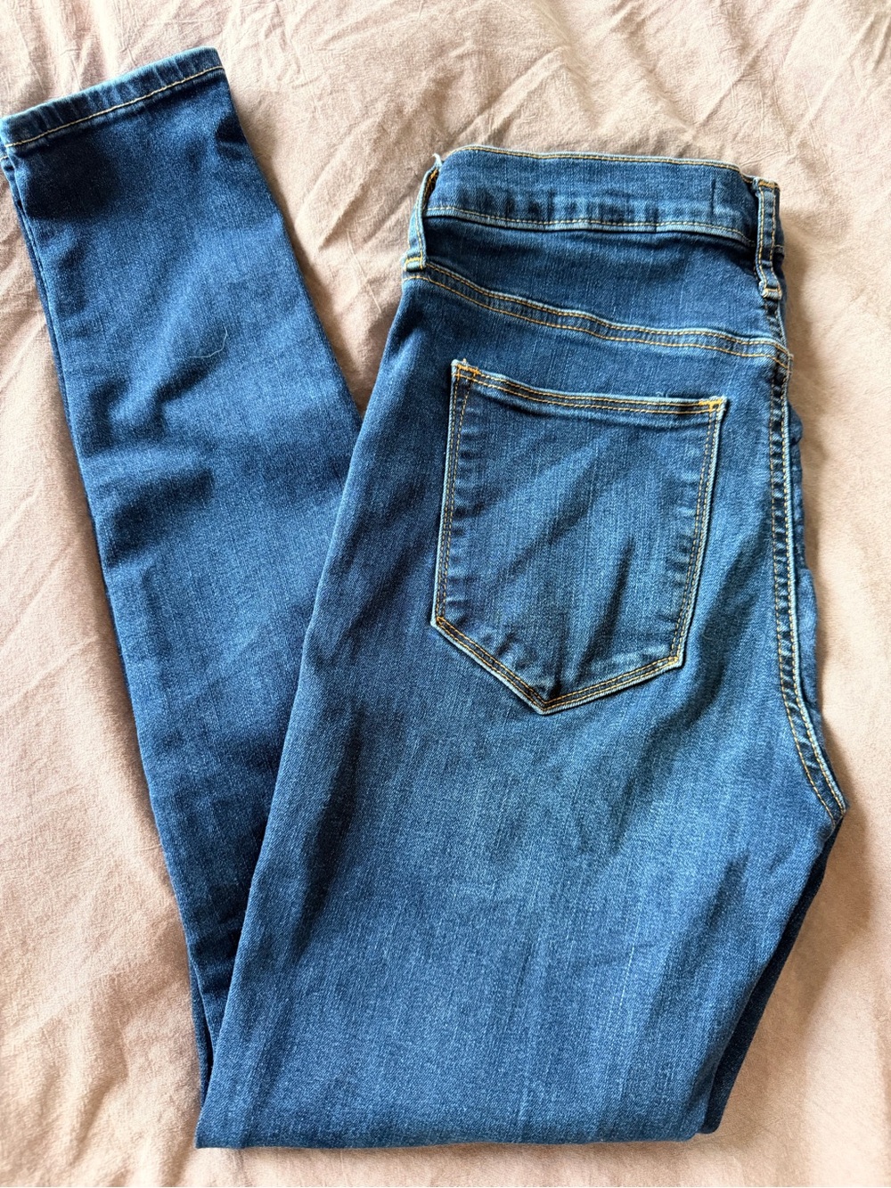 GAP Women's Skinny Jeans in Medium Blue Denim